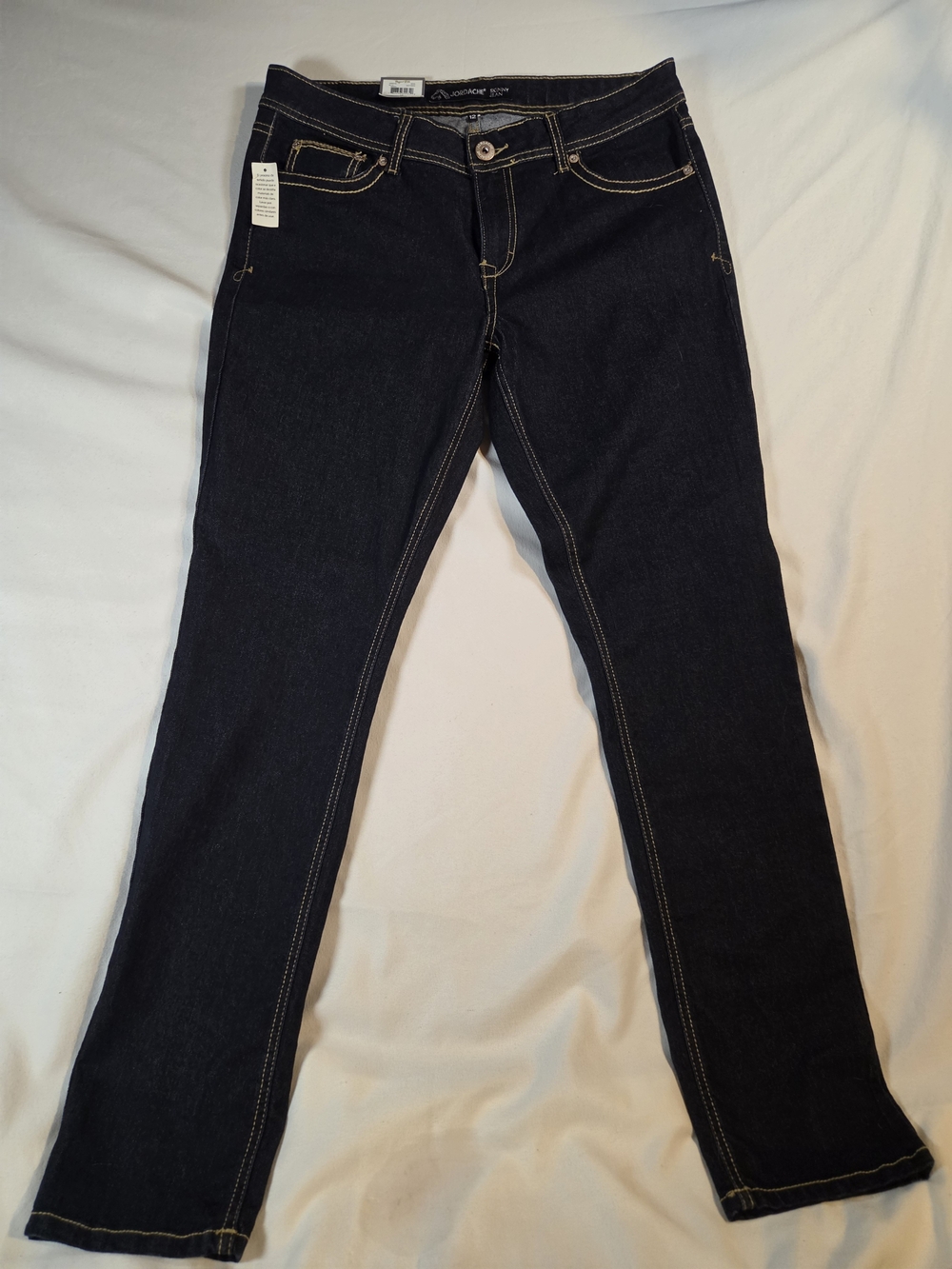 Jordache Dark Wash Embroidered Skinny Women’s Jeans